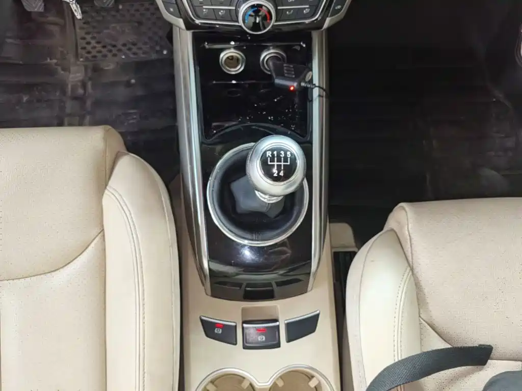 Zotye X5 — миниатюра 14