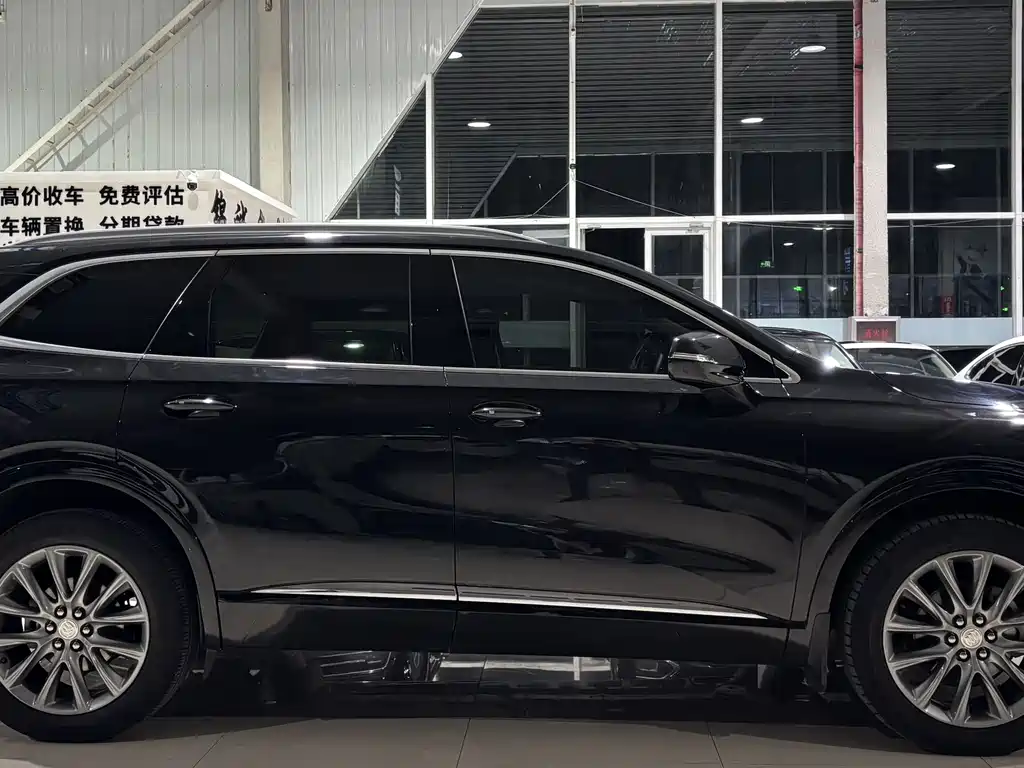 Buick Enclave — миниатюра 7