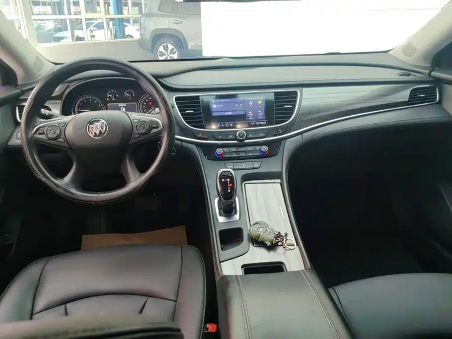 Buick LaCrosse — миниатюра 12