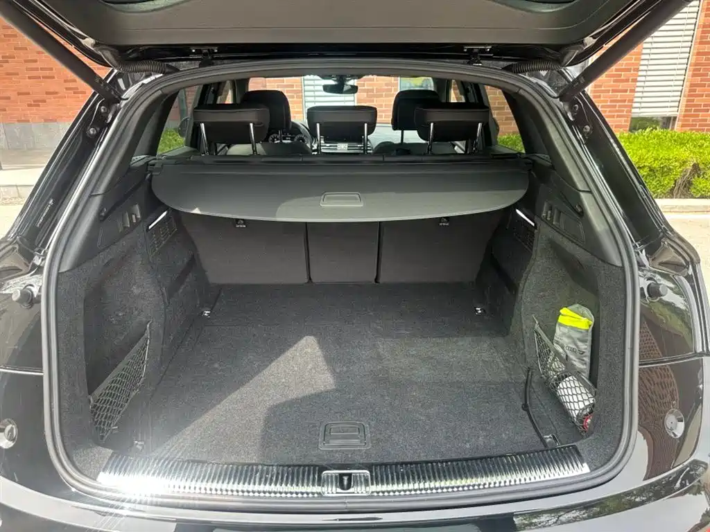 Audi Q5L 2024 40 TFSI Luxury