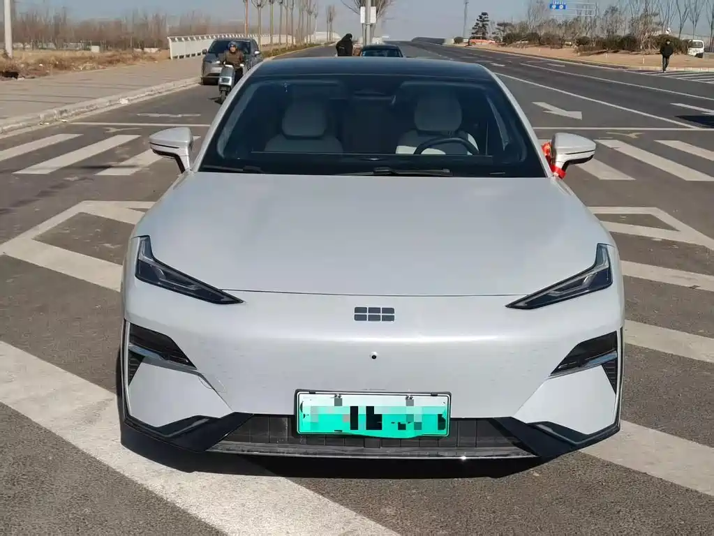 GEELY GALAXY GALAXY E8