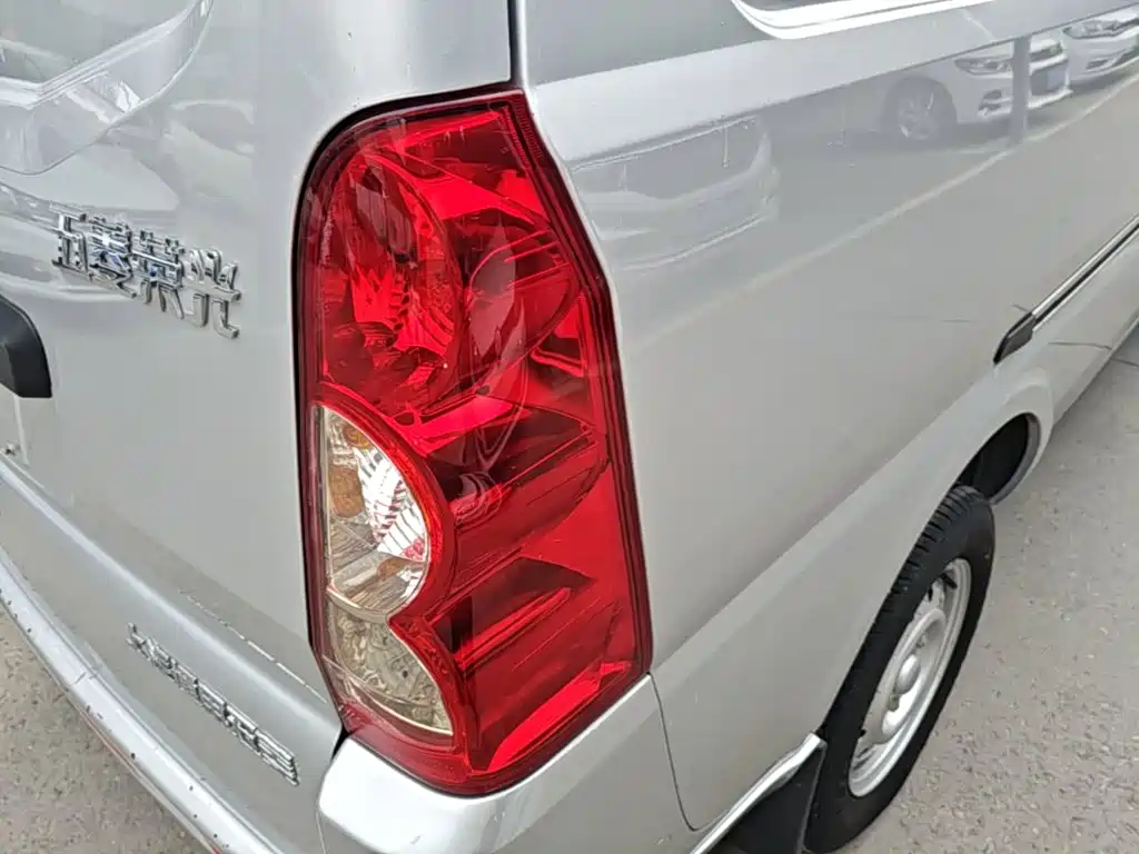 Wuling Rongguang — миниатюра 8