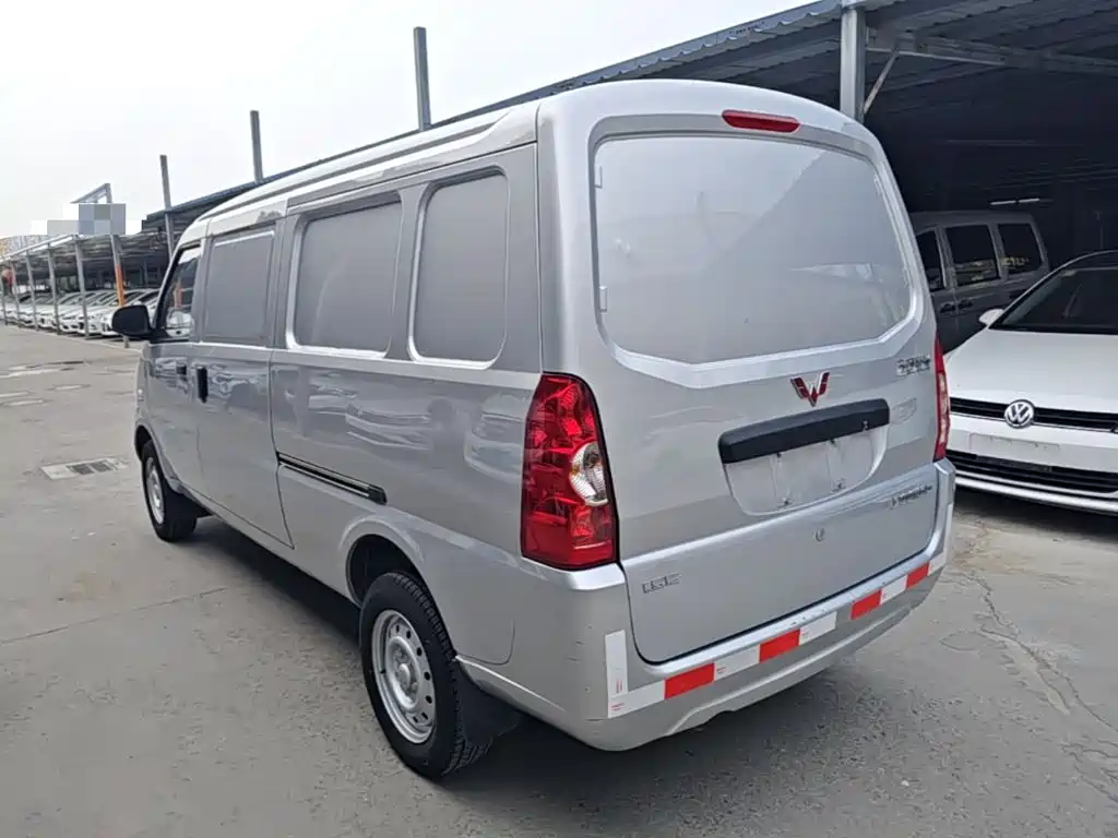 Wuling Rongguang — миниатюра 5