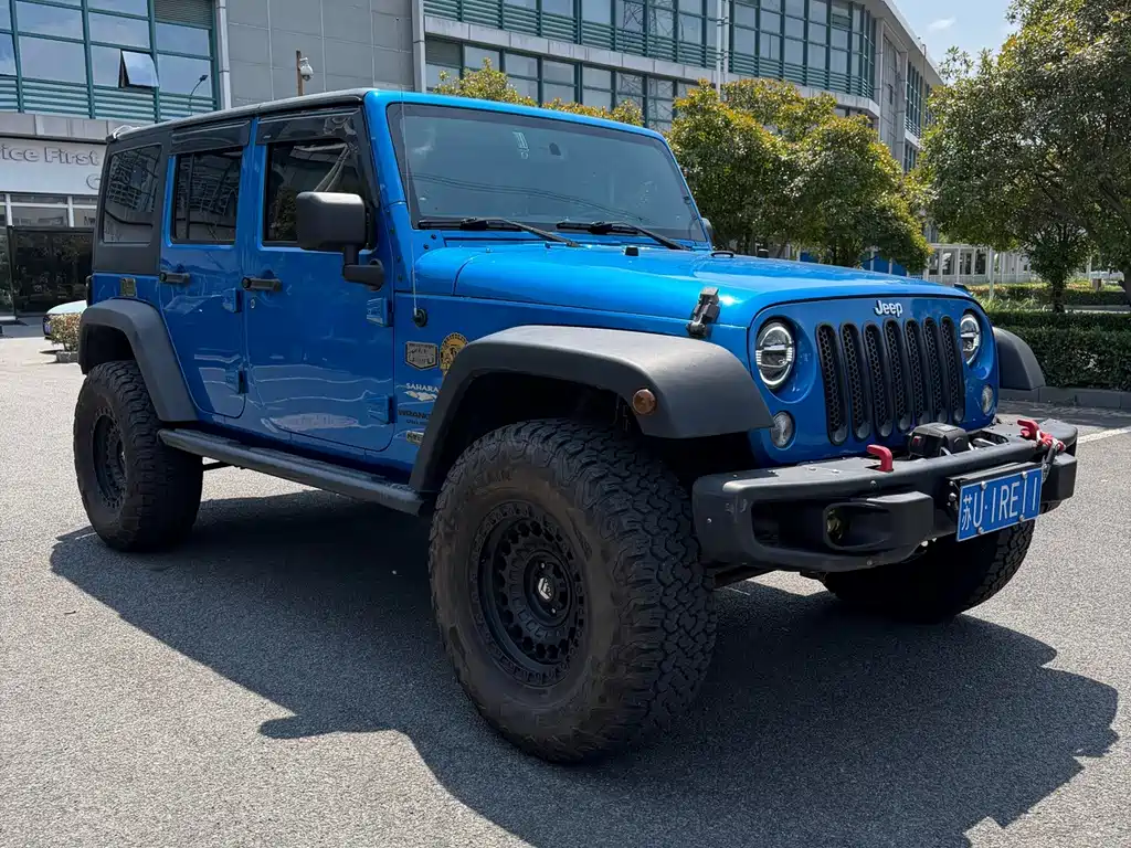 Jeep Wrangler 3.0L Sahara 4-door Edition, фото 3