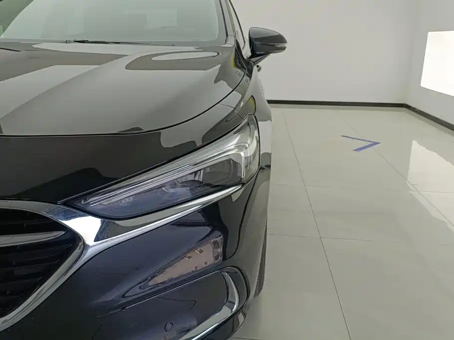 Buick LaCrosse — миниатюра 5