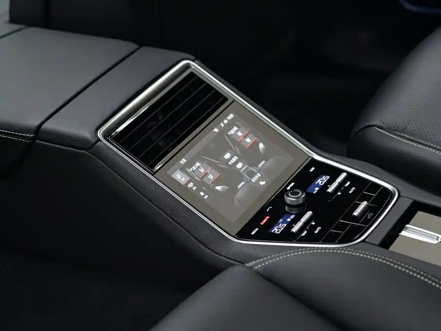 Porsche Panamera — миниатюра 12