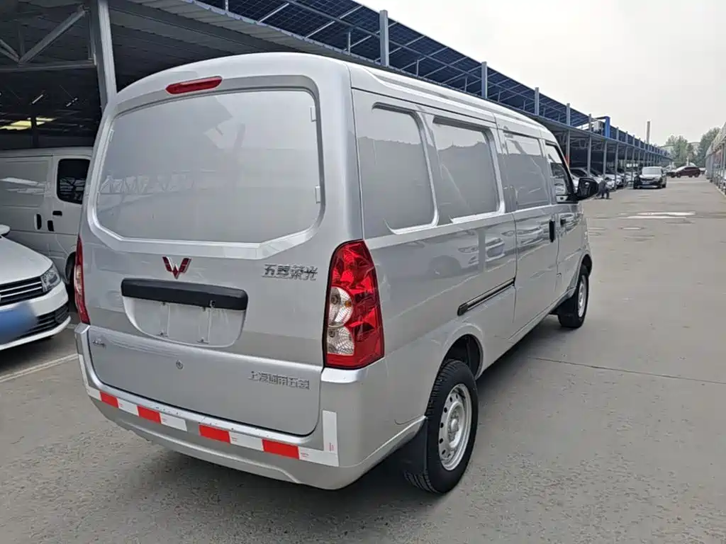Wuling Rongguang — миниатюра 7