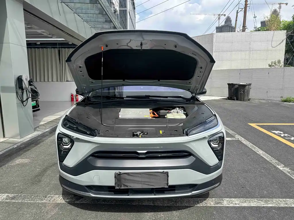 NIO ES6 — миниатюра 9