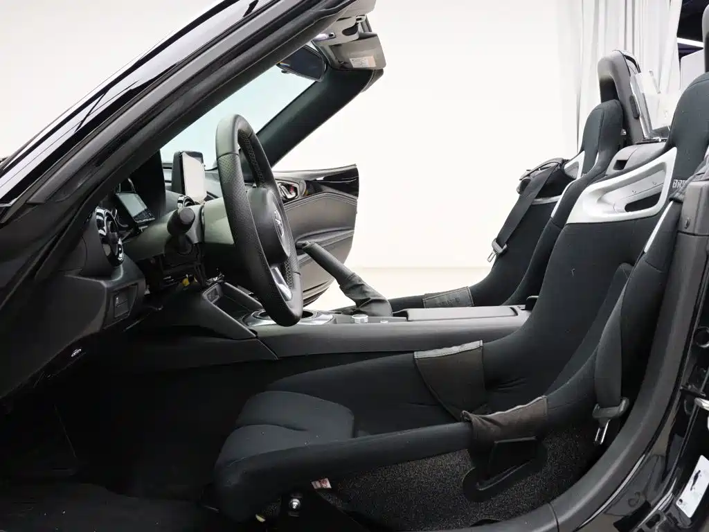 Mazda MX-5 — миниатюра 2