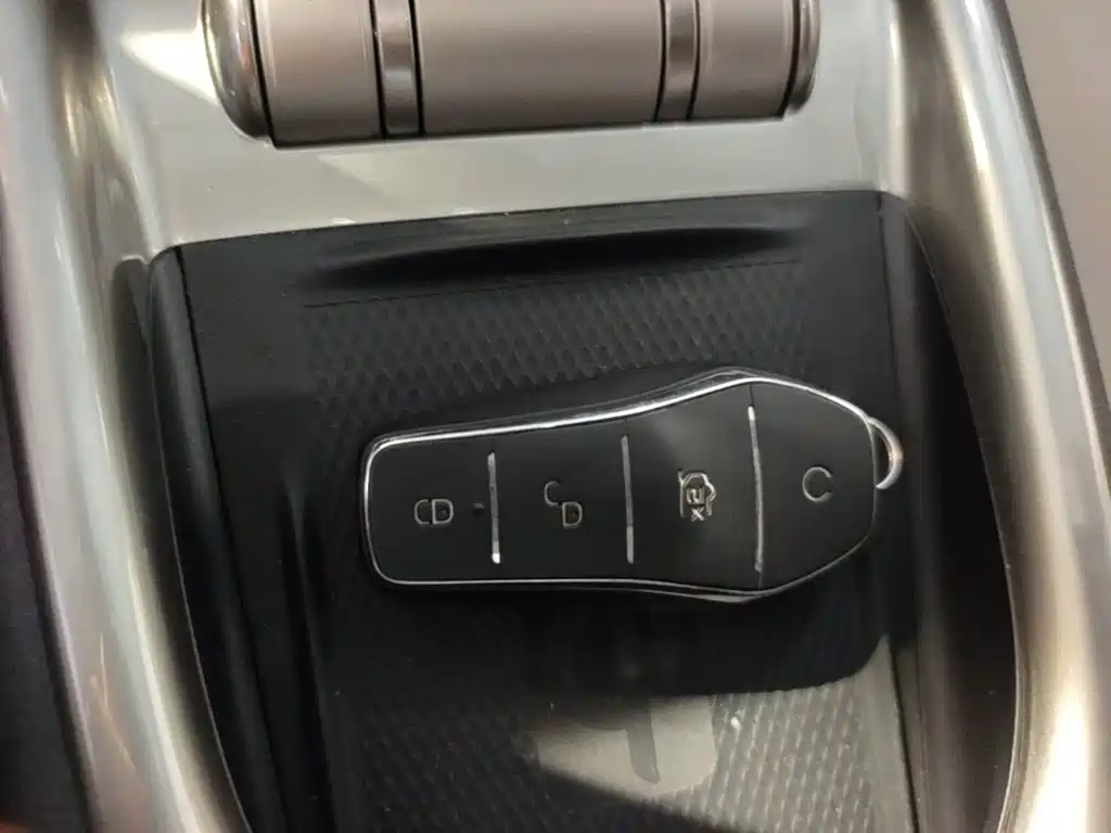 BYD Dolphin — миниатюра 9