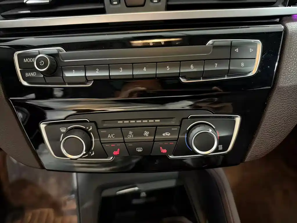 BMW X1 — миниатюра 14