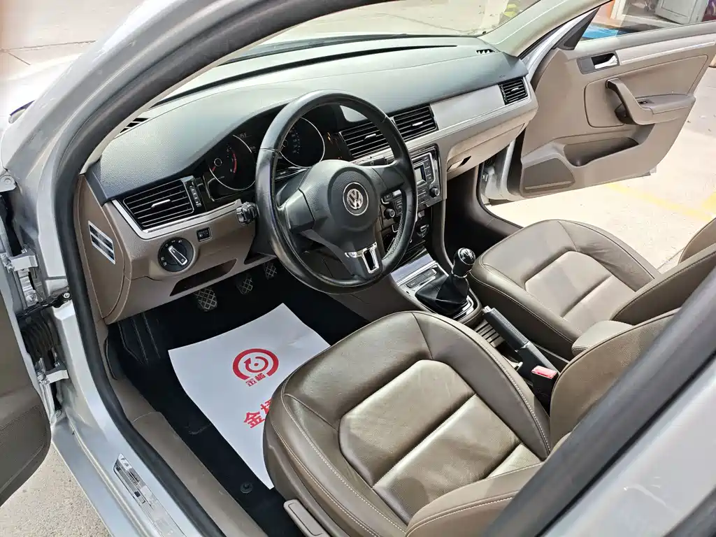 Volkswagen Bora — миниатюра 14