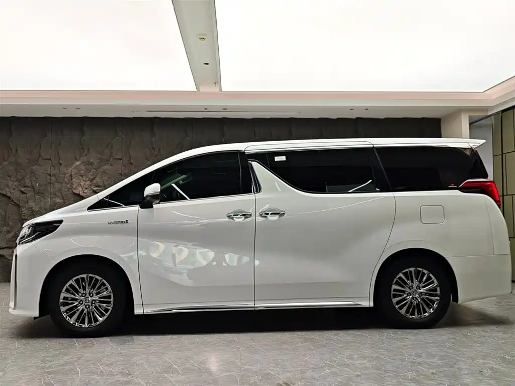 Toyota Alphard 2021 2.5L Luxury