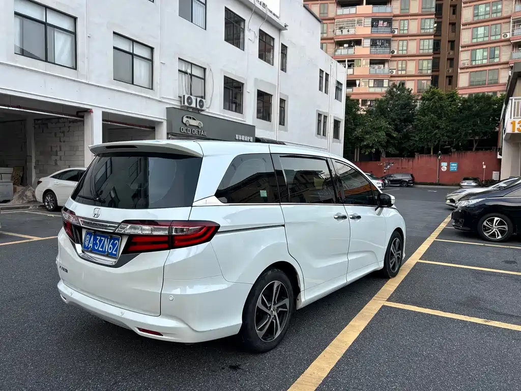 Honda Odyssey — миниатюра 7