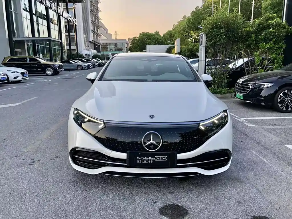 Mercedes-Benz EQS 2023 450+