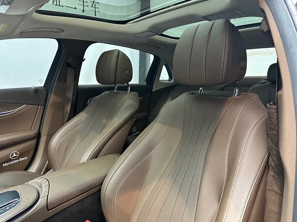Mercedes-Benz E-Class — миниатюра 14