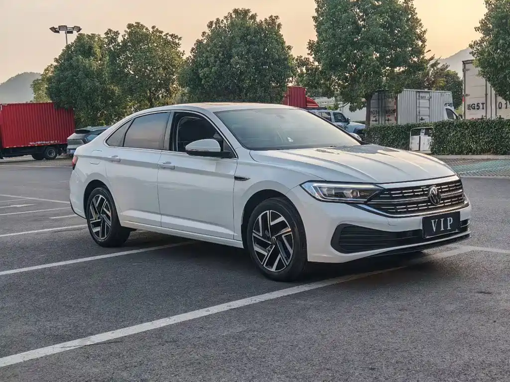 Volkswagen Sagitar — миниатюра 7