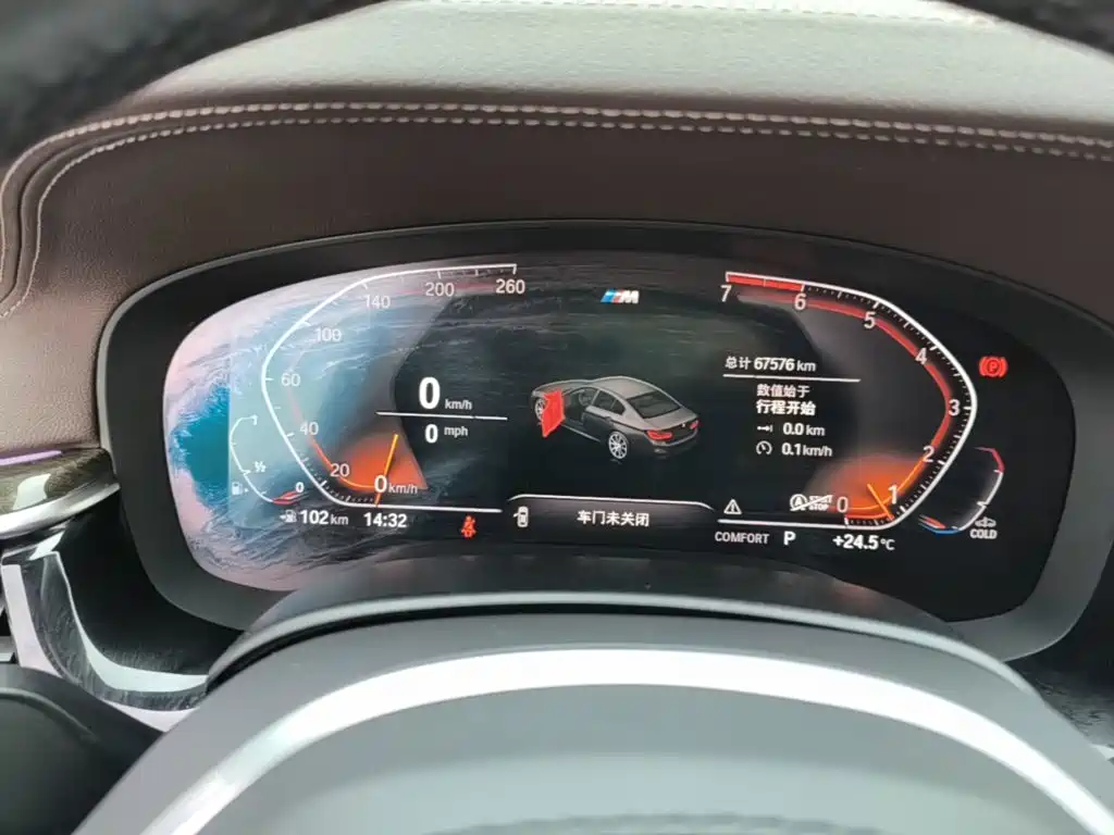 BMW 5 Series — миниатюра 12