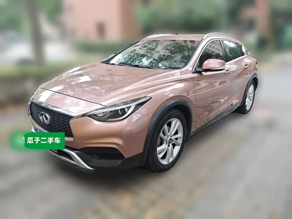Infiniti QX30