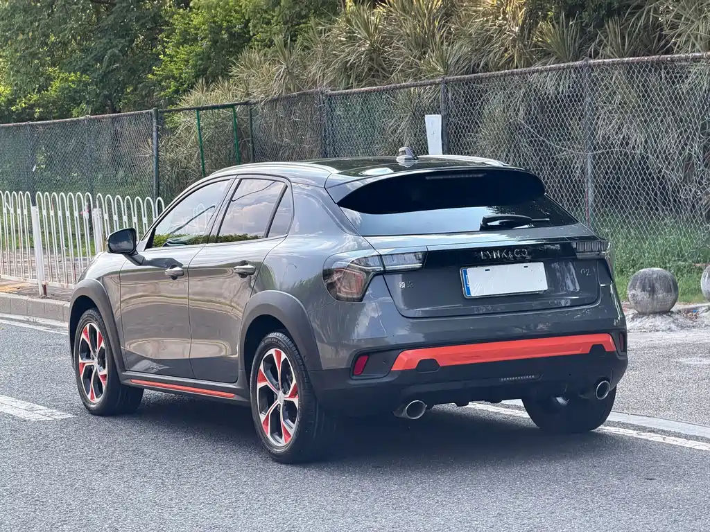 Lynk & Co 02 — миниатюра 8
