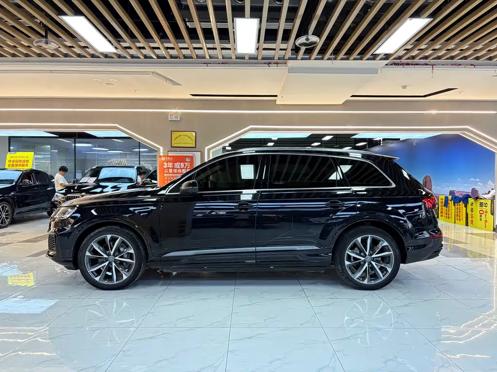 Audi Q7 2020 55 TFSI quattro S line Sport
