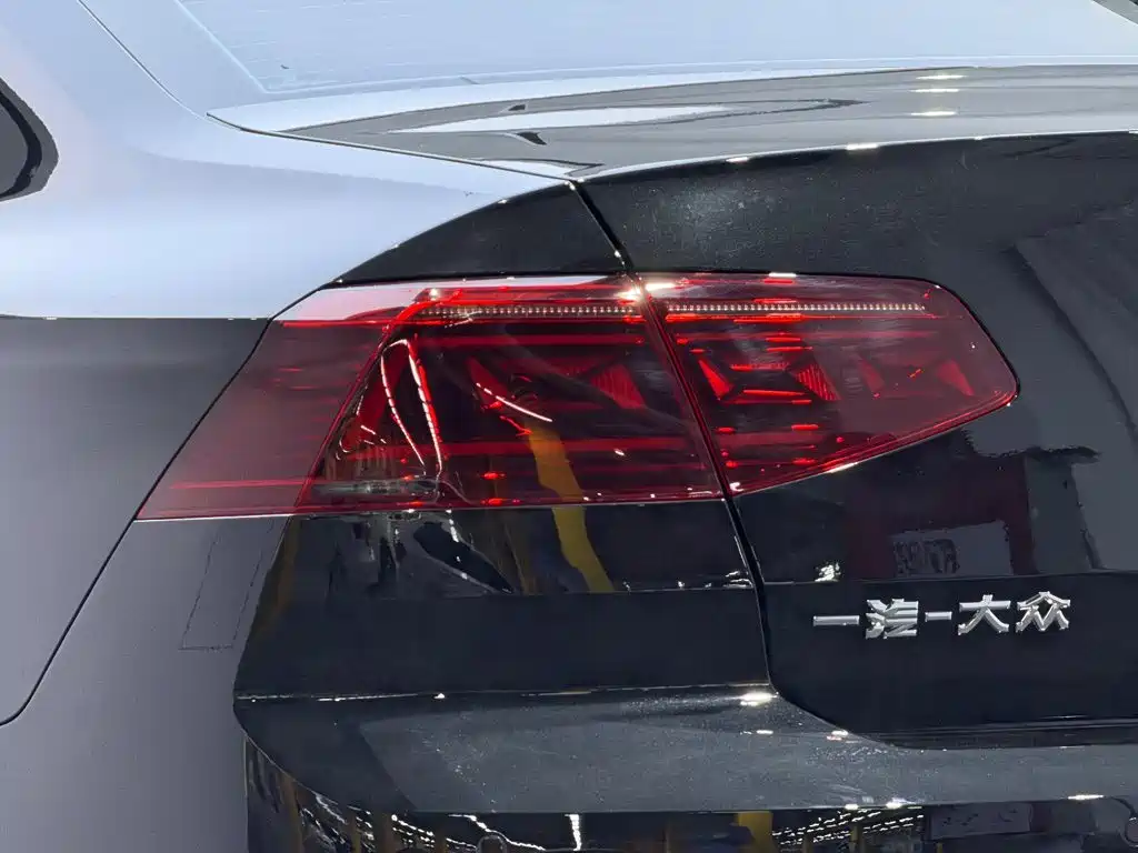 Заказать Volkswagen Magotan 2026 года за 4 147 266 ₽  из Китая