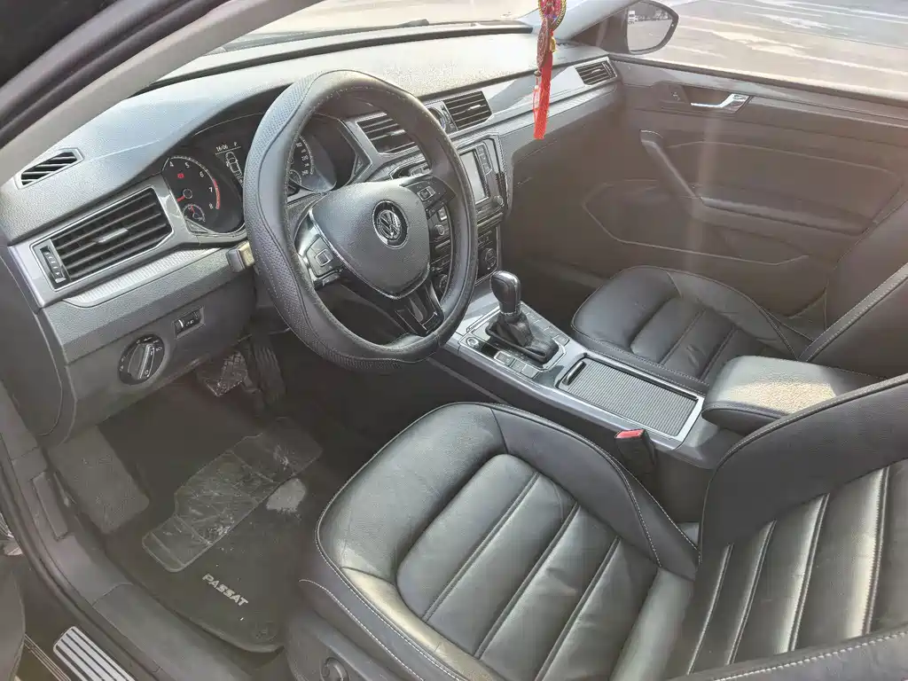Volkswagen Passat — миниатюра 7