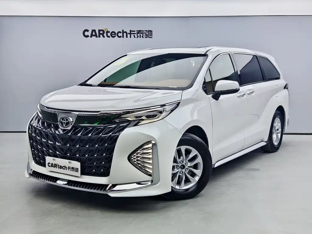Toyota Granvia 0