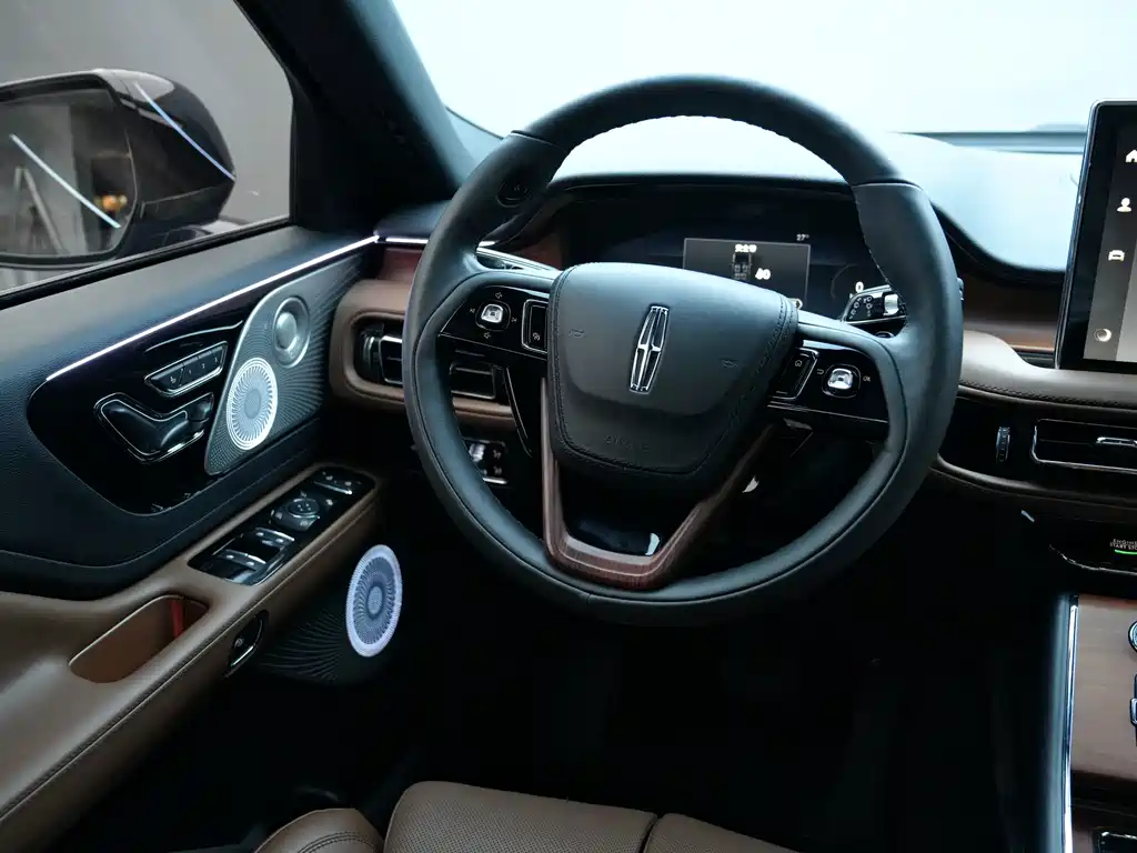 Lincoln Aviator — миниатюра 12