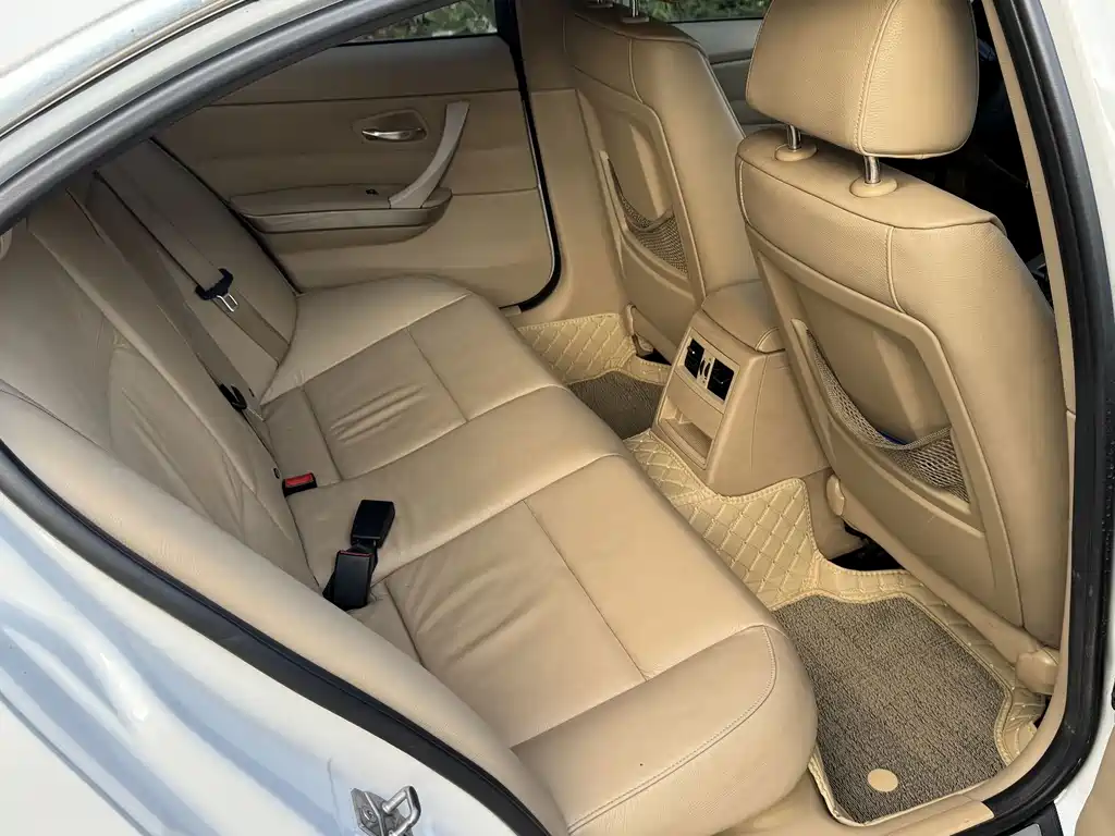 BMW 3 Series — миниатюра 4