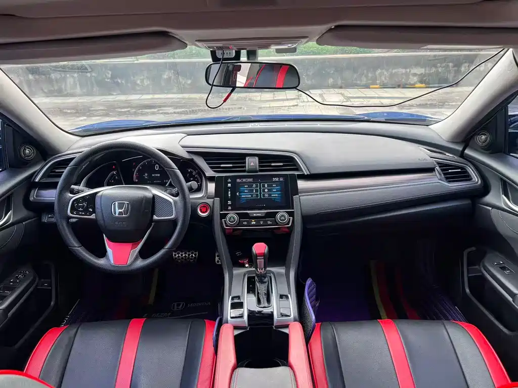 Honda Civic — миниатюра 8