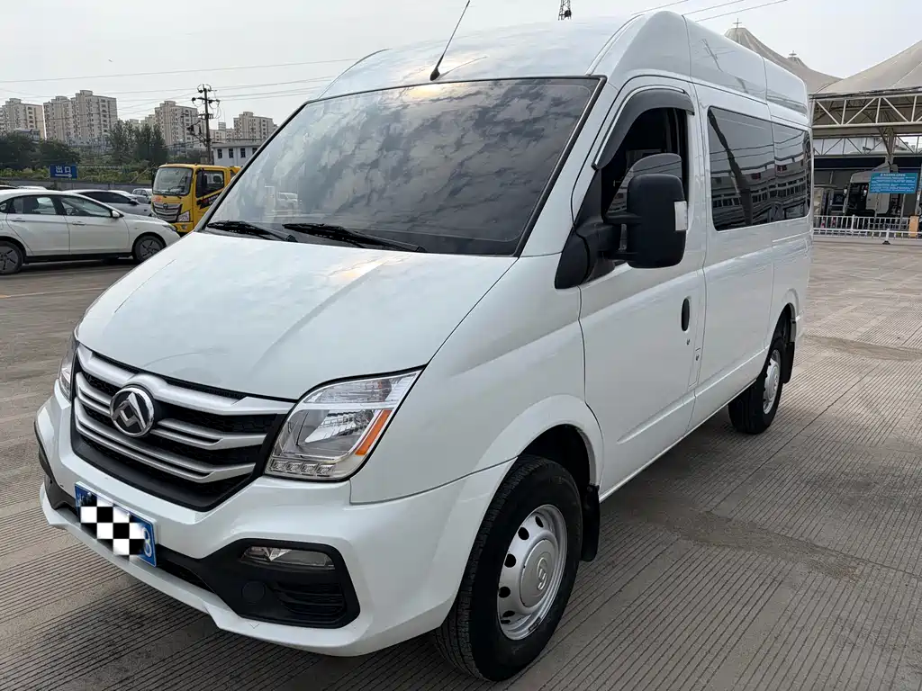 MAXUS V80
