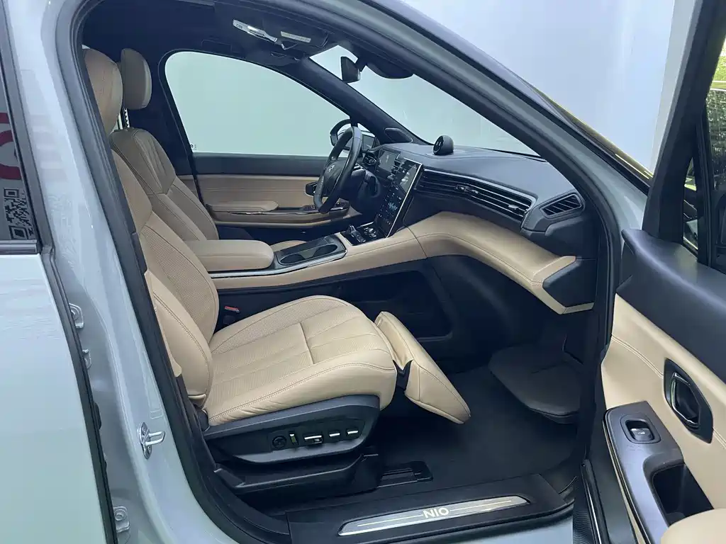 NIO ES8 — миниатюра 16