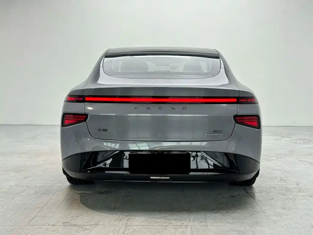 XPeng P7 — миниатюра 8