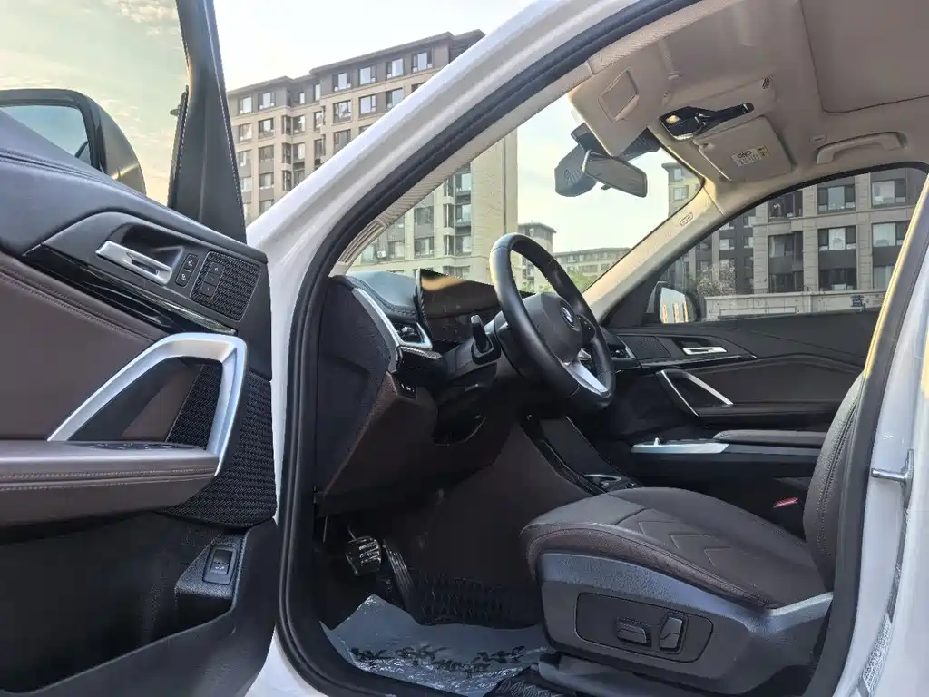 BMW X1 2023 sDrive20Li X