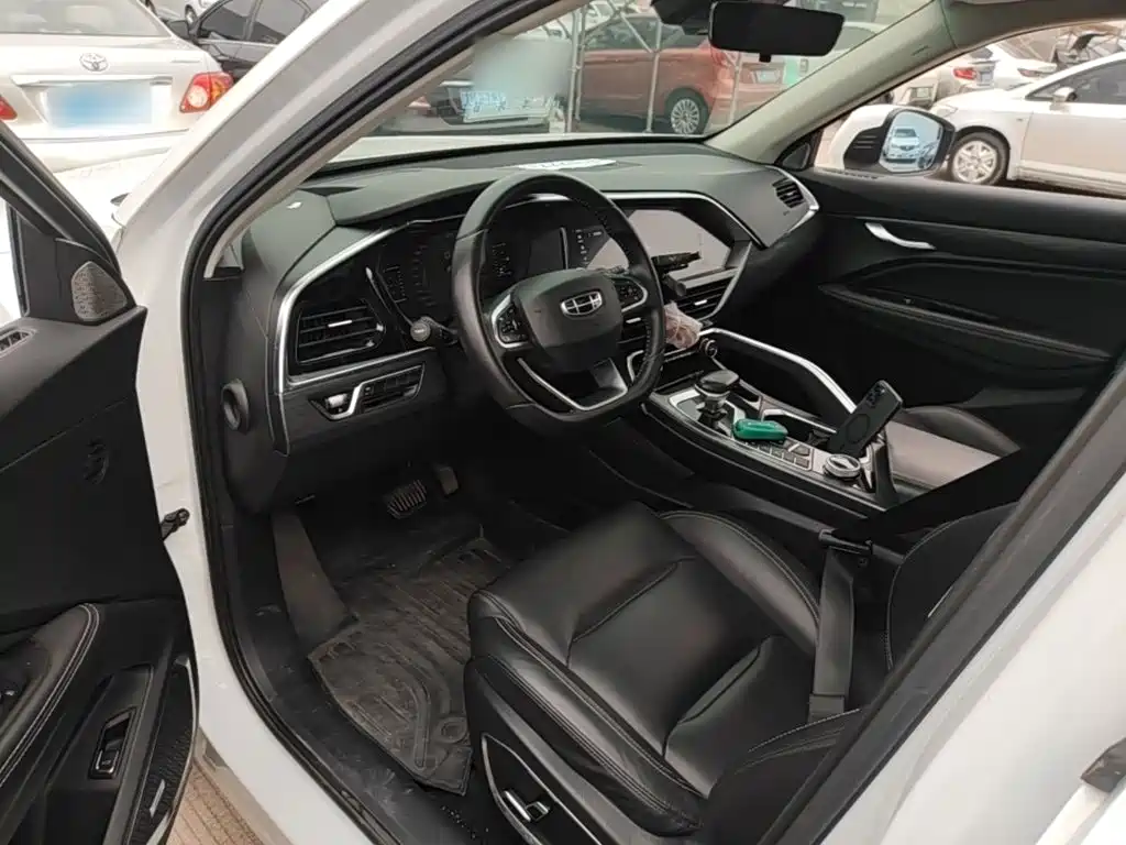 Geely Xingyue — миниатюра 16