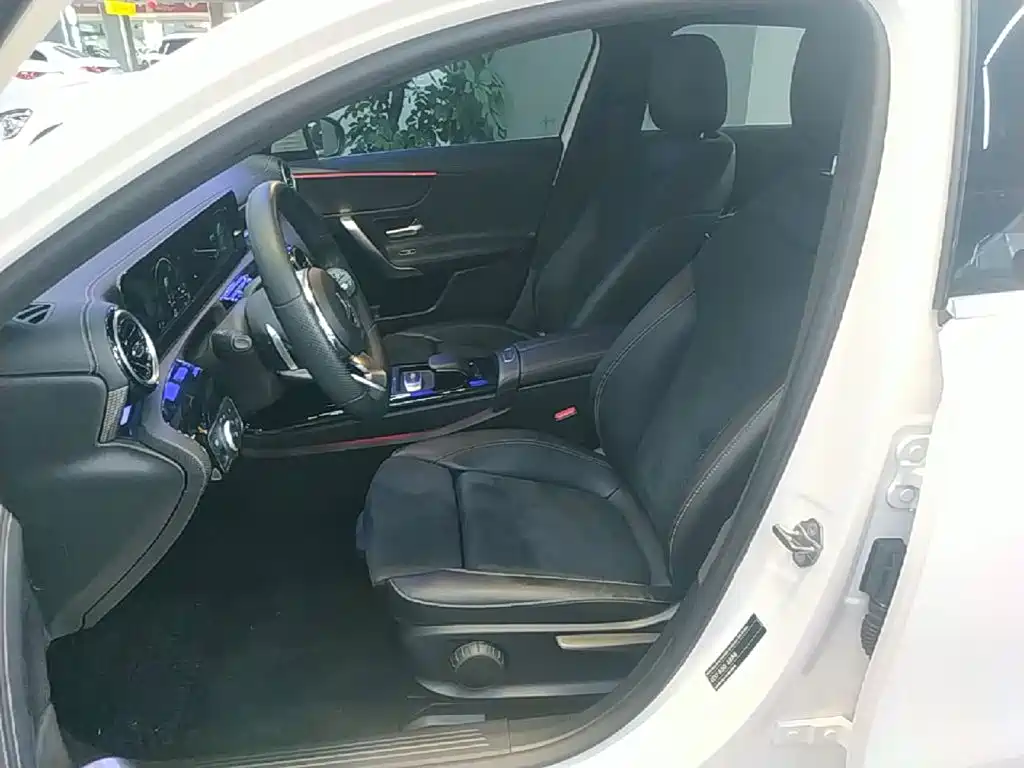 Mercedes-Benz A-Class — миниатюра 15