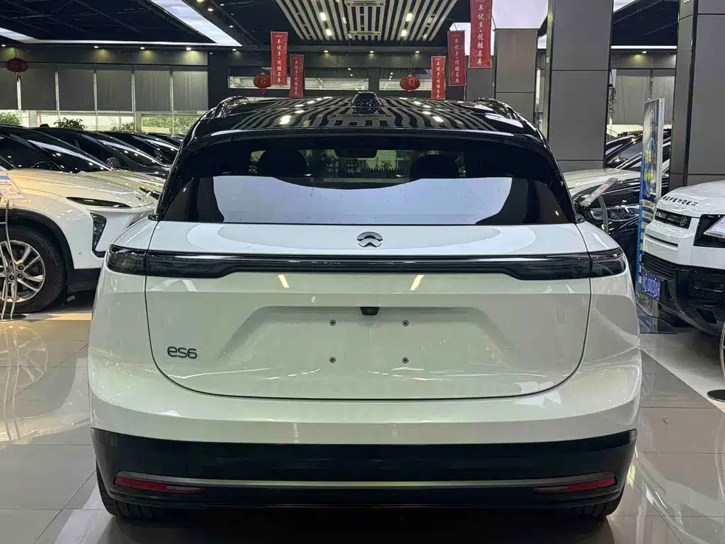 NIO ES6 — миниатюра 11