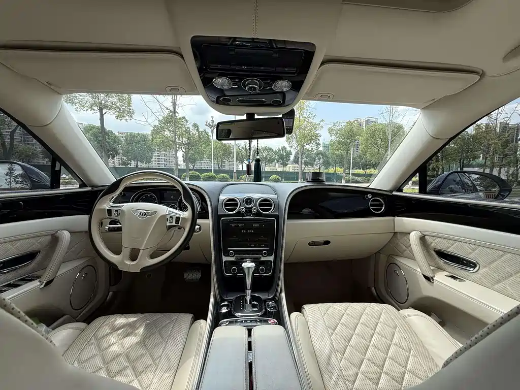 Bentley Flying Spur 2017 4.0T V8 S Standard