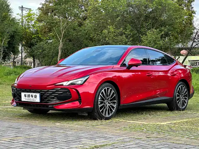 2023 MG MG7