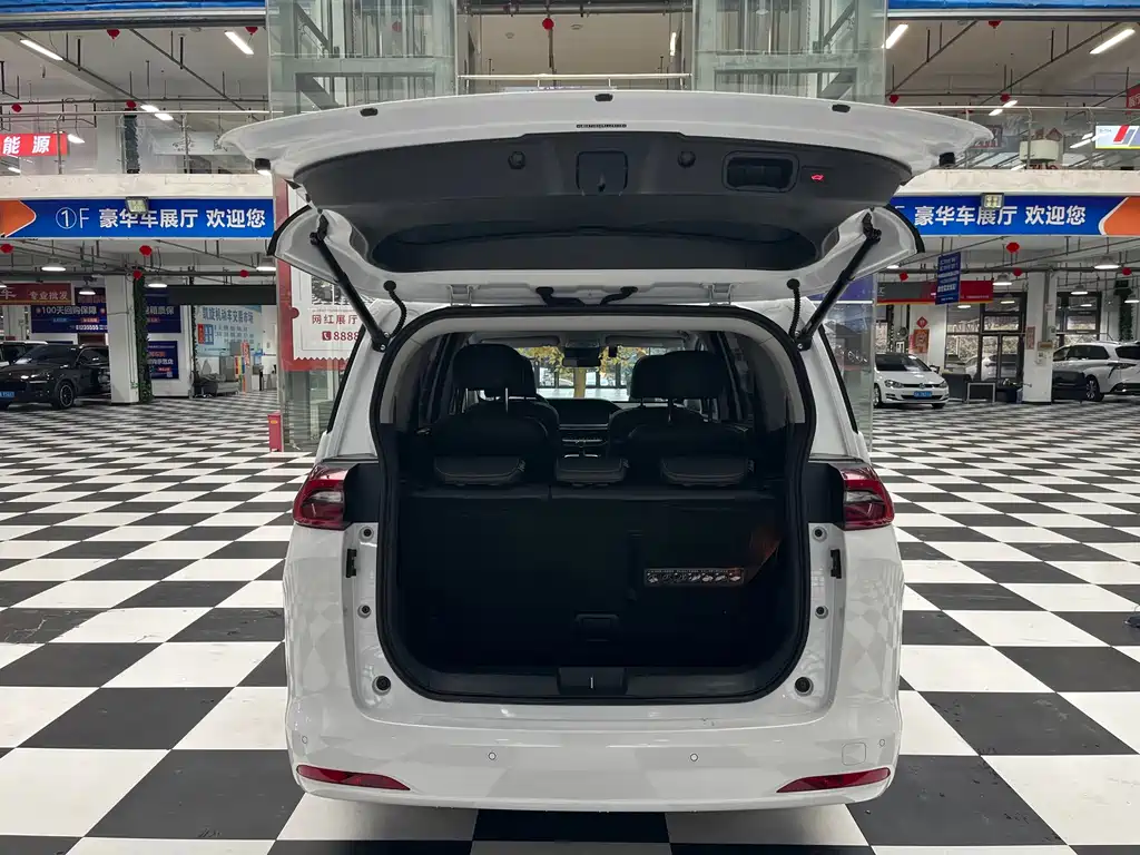 GAC Motor Trumpchi M6 — миниатюра 17