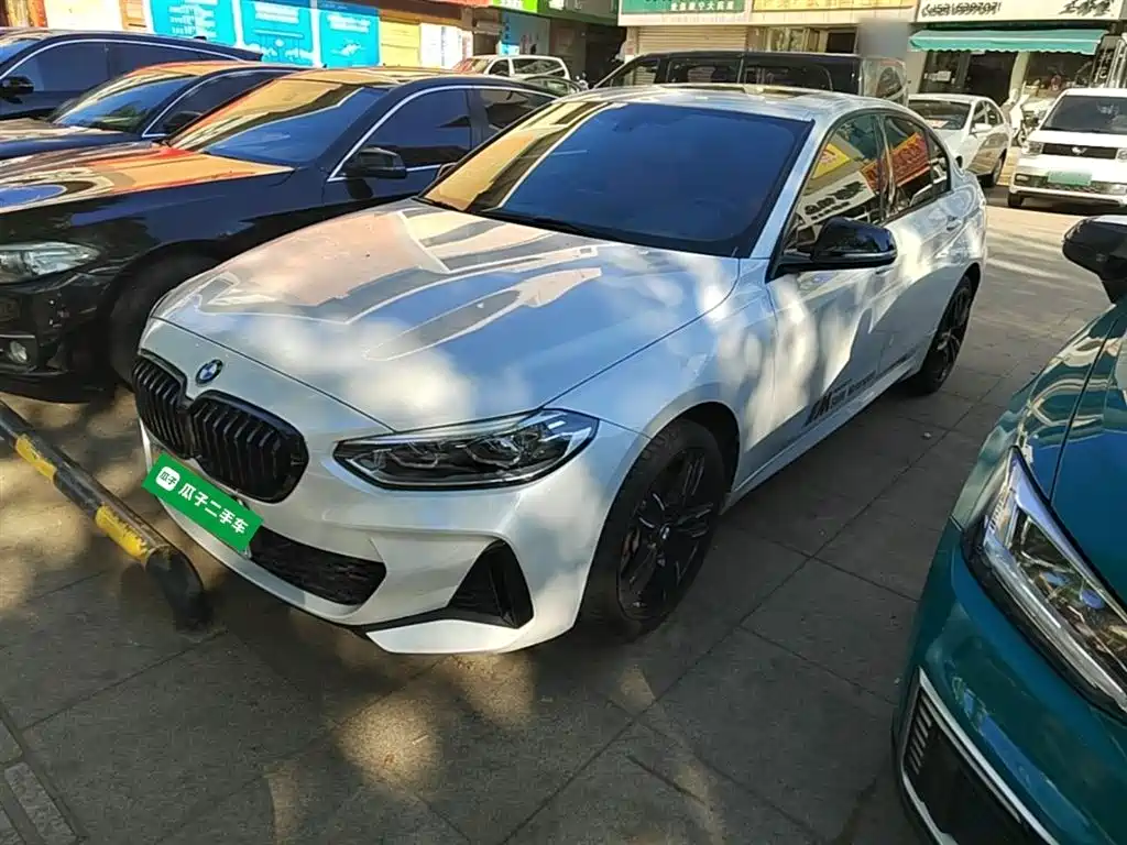BMW 1 Series 2022 125i M Sport Night Edition