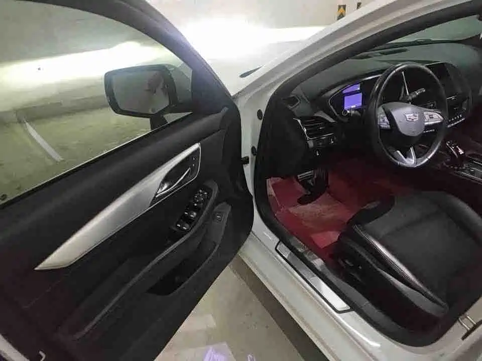 Cadillac CT5 — миниатюра 4