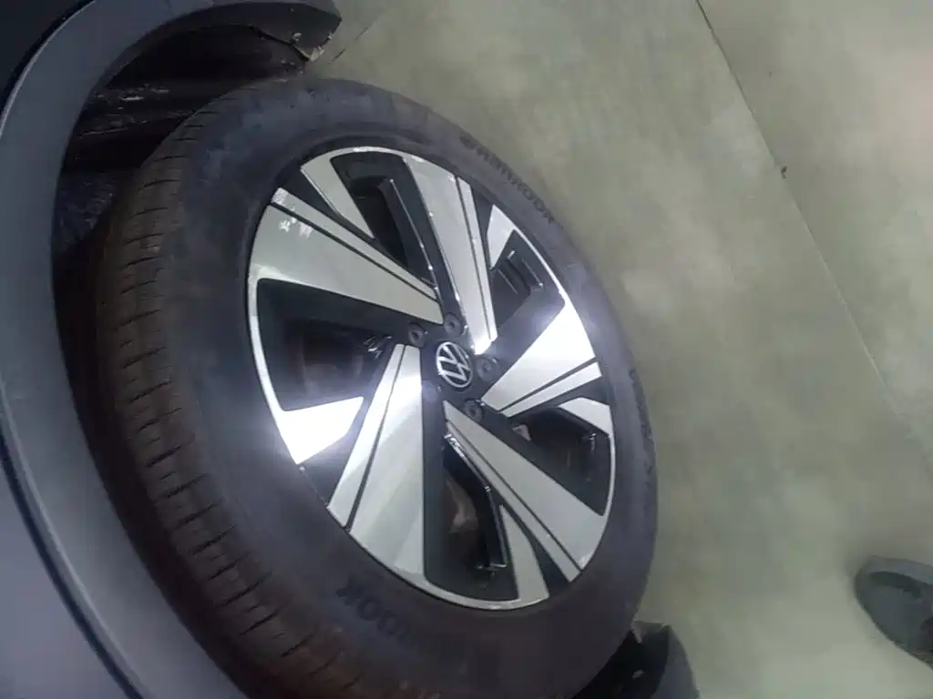 Volkswagen Tiguan L — миниатюра 23