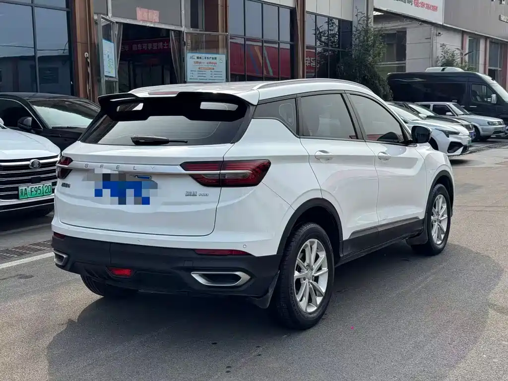 Geely Binyue — миниатюра 3