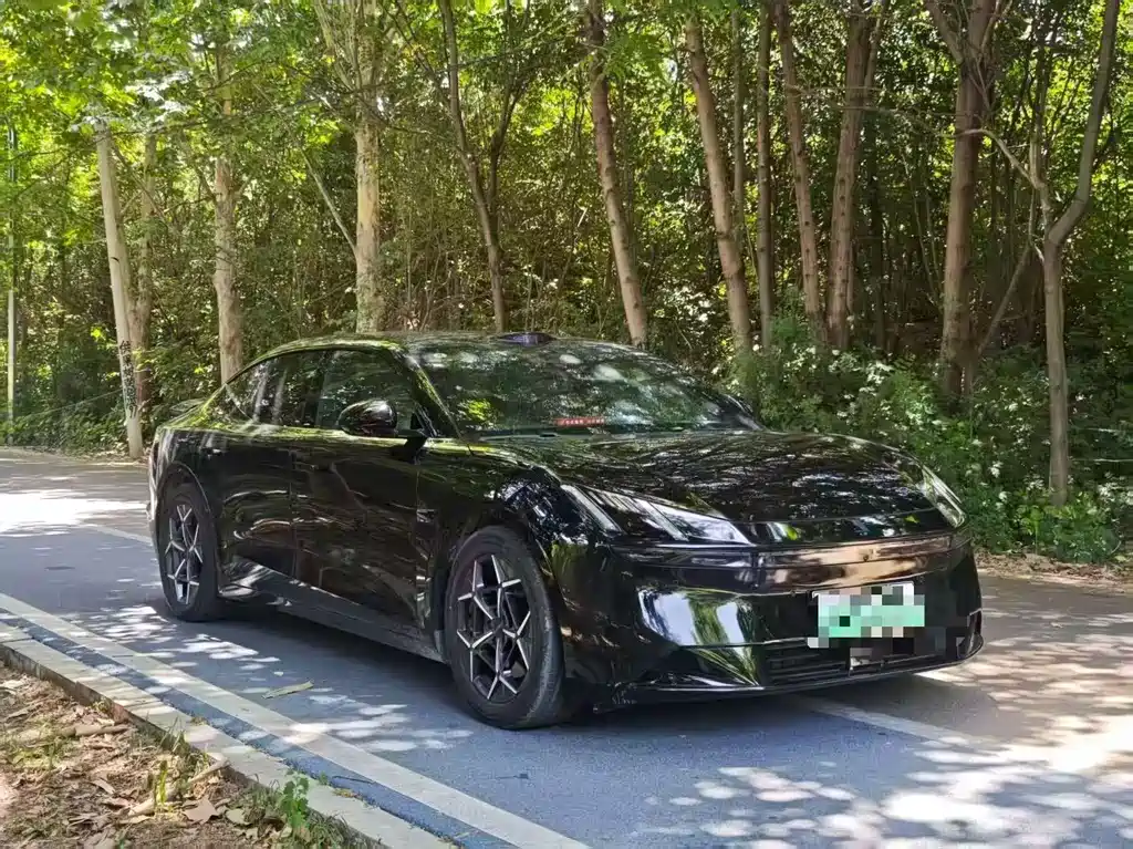 Lynk & Co Z10 2024 95kWh 806km Smart Drive Max