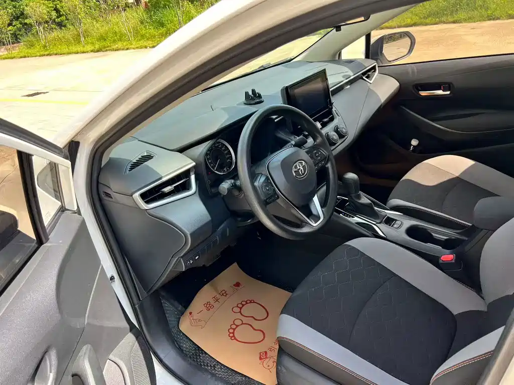 Toyota Corolla — миниатюра 4
