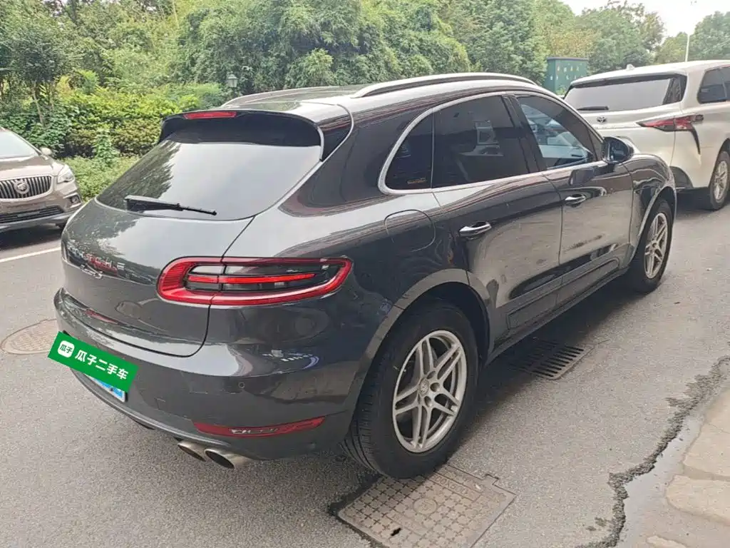 Porsche Macan — миниатюра 7