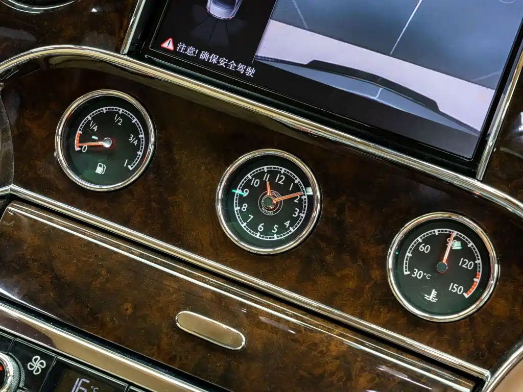 Bentley Mulsanne — миниатюра 19