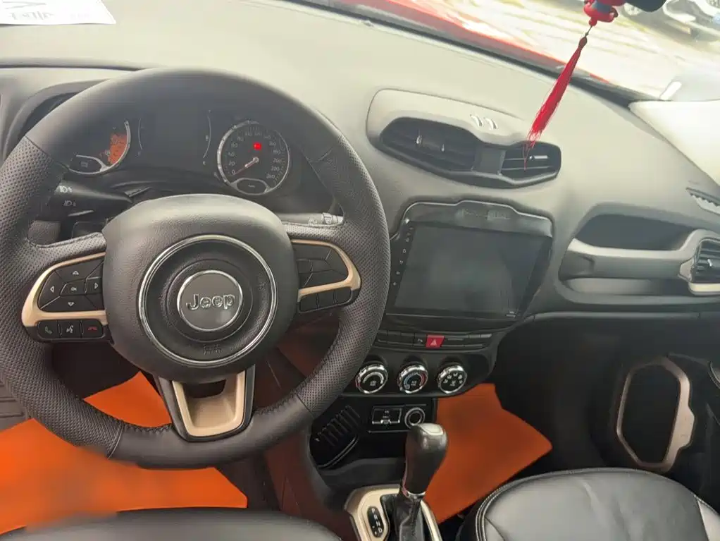 Jeep Renegade — миниатюра 19